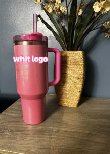 US Stock 40oz Quencher Tumblers Pink Cosmo Target Red Parada Flamingo Valentines Day Presentkoppar med silikonhandtag Lock och halm 2: a generationens bilmuggar