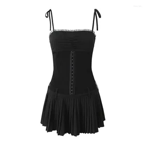 Vestidos casuais yenkye sexy mulheres plissadas hem slim mini sling lace guarnição cintura baixa senhoras vestido de festa verão skater robe