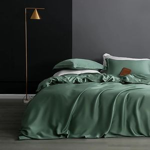 Natural Silk Däcke Cover Solid Color Quilt Highgrade Single Double King Size Comporter Bedding 240109