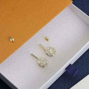 Mit BOX Ohrringe Designer für Frauen 18K Gold Creolen Ohrstecker Mode Ohrring für Frauen Party Hochzeiten Schmuck Weihnachtsgeschenk