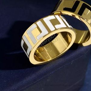 anelli di gioielli firmati anello cuore Designer anelli lusso donne tendenza moda gioielli classici Presbiopia Medioevo Stili di coppia Regalo di anniversario buono bello