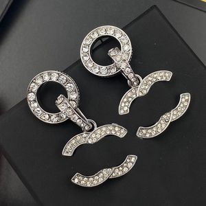 Ohrstecker aus Kupfer mit hoher Kanalstruktur, Designer-Ohrstecker, Schmuck, Diamant-Perlenohrringe, Markenbuchstaben-Ohrstecker, 925er-Silber-Ohrring, Charm für Damen und Mädchen, Hochzeitsgeschenke