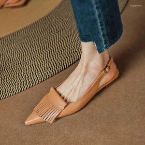 Sandaler 9 år gammal butik naturlig äkta läder låga klackskor Tassel Design Summer Cool Fashion Women Heels