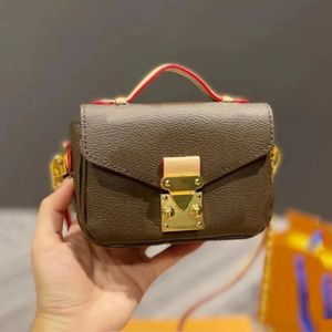 Luxury designer women's bag Classic Mini Chain METIS Handbag Mini Messenger Bag MicroMetis Pocket Bag Clamshell square leather bag