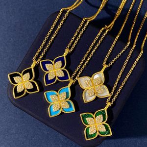 Pendant Necklaces luxury brand clover designer pendant necklaces for women 18K gold sweet leaf flower elegant charm choker necklace with crystal diamond jewelry.AA