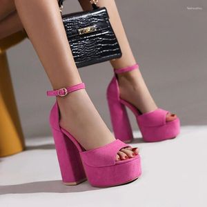 Sandały Blxqpyt Przyjazd 2024 Zapatos de Mujer Lukseryczna platforma Peep Toe Chunky Heels Party Wedding Buty dla kobiet x6