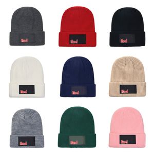 2024 Fashion Designer cappelli Berretto da uomo e da donna autunno / inverno cappello termico lavorato a maglia berretto da sci di marca Cappello scozzese di alta qualità berretto caldo HN0