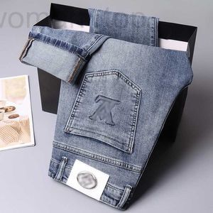 Jeans masculinos designer de marca de moda bordado impresso jeans para primavera nova tendência magro ajuste calças pequenas perna moda rezi