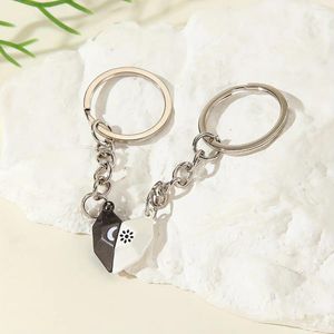 Porte-clés 2 pièces cool et tendance coeur blanc noir pour hommes créatifs soleil lune couple cadeaux de la Saint-Valentin