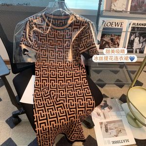 Stickad blyerts vintage elegant jacquard klänning kvinnor 2023 sommar koreanska mode damer smala kort ärm rund hals vestido femme