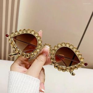 Sunglasses 2024 Fashion Diamond Peacock Men Women Vintage Luxury Cat Eye Sun Glasses Female Party Shades Gafas De Sol