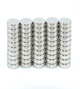 Neodymium magnet skiva permanent n35 ndfeb liten rund super kraftfulla starka magnetiska magneter 8mm x2mm 200pcs7000245