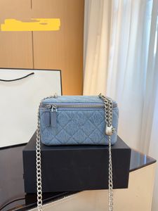 Designer Kette Denim Kosmetikbeutel Hochwertige Super große Kapazität Liebesanpassung Schnalle Schulter Frauen Luxus Crossbody Classic Diamond Gitter Reisetasche