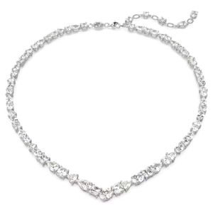 Collana Swarovski Designer Donna Collane con ciondolo di qualità originale Donna con diamante bianco completo con elemento di cristallo brillante brillante Catena clavicola femminile