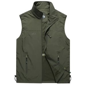 Outdoorowe kamizelki MENS Multi-Pockets Working Prafic Pography Golf Vest Man's Fish Vestroof Wodoodporny oddychający kamizelka 240110