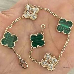 Van Clover Bilezik Tasarımcısı Jewlery Gül Golü Kadın İçin Lüks Gümüş Gümüş Dört Yaprak Charm Braclet Box WSDB