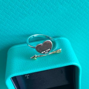 Кольцо дизайнерское кольцо, роскошные ювелирные кольца, кольцо Love, простая атмосфера, классическая мода, вневременной стиль, подарок подруге