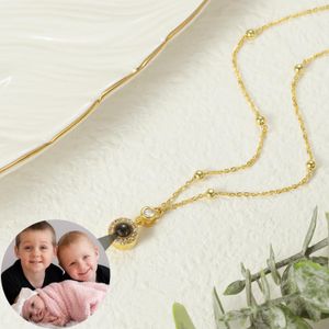 Colares personalizados círculo foto projeção colar para mulheres idéias de moda personalizadas jóias presentes de aniversário para amigos amantes da família