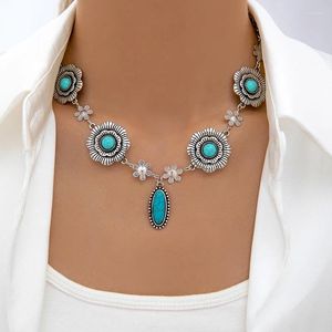 Hänge halsband Bohemian Green Opal Stone Pendants For Women Vintage Silver Color Carved Alloy Flowers smycken gåvor