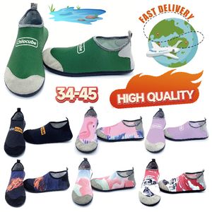 Sandals Swimming Soft Soled Anti-slip Aqua Unisex Quick-dry Surfing Breathable Mesh Water Beach Diving Sock Non-Slip Snorkeling rivers tracing