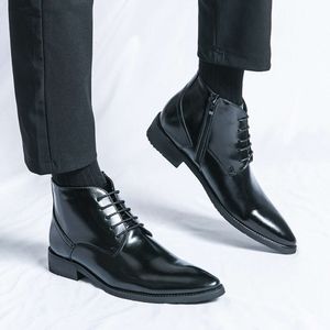 Botas masculinas clássicas de bico fino, vestido preto com cadarço, moda alta com zíper, sapatos formais de couro
