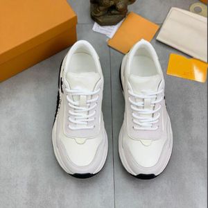 Erkekler Tasarımcı Ayakkabı 22ss Koşun Sneaker Çiçek Sabahları Lüks Deri Beyaz Siyah Eğitmen Sıradan Spor Ayakkabıları Hafif Kauçuk Dış Tabanı 1.8 04