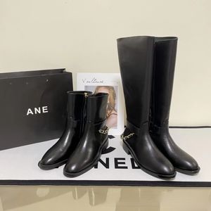 Mulheres designer meia botas 2022 nova corrente de metal salto grosso não superior ao joelho dedo do pé redondo all-match botas cavaleiro outono e inverno