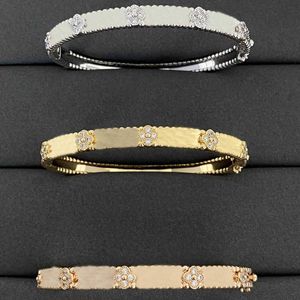 Bracciale classico Cartres Caleidoscopio Quattro foglie di erba Alta edizione femminile in oro rosa 18 carati Largo e stretto pieno di diamanti e stelle