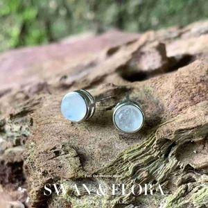 Stud Natural Moonstone 925 Sterling Gümüş Saplama Kadın Mücevher Hediye Basit Peridot Takı Yeşil YQ240110