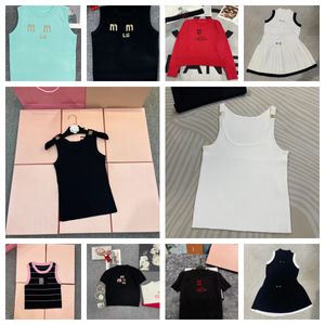 女性用Tシャツコットンブレンドティートッププリント刺繍ショーツデザイナースーツoネックドレスショーツレディーロングスウェットシャツセイターパーカーfemmeヴィンテージタンククロップ