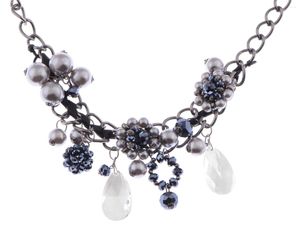 Halsketten mit Anhänger Soho Village Grunge-Stil, mattierte Kristallperlen, tropfenförmige Blumen-Halskette