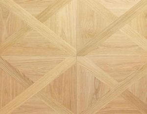 Kundenspezifischer Holzboden aus weißer Eiche, Parkettboden aus Versailles entworfen, Wings Polygon, dekorativer burmesischer Te, Schwarznuss-Birke8939858