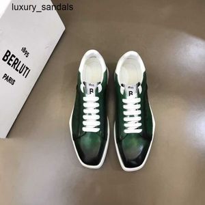 Berluti herrskor Playoff Leather Sneakers Berlut New Herr Scritto Pattern Trendy Sports Calf Lace Up Casual RJ