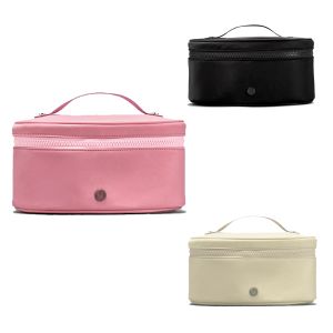 Luxurys Womens Oval Top Tote Access Makeup Bag Mensメイクアップポーチデザイナークロスボディトップハンドル化粧品バッグファッションレディナイロンハンドバッグショルダークラッチバニティバッグ