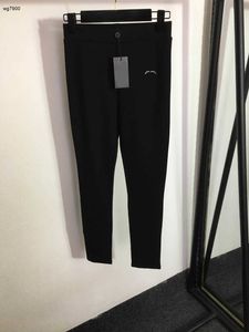 pantaloni firmati da donna abbigliamento di marca per pantaloni primaverili da donna moda ricamo logo leggings da donna Jan 10