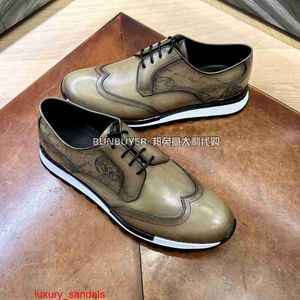 Playoff Leather Sneaker Berluti Men's Casual Shoes Italy BERLUTI 23 Vår/Summer Fasttrack Olive Green Calligraphy Carved Derby Sports Men's Shoes HBPA