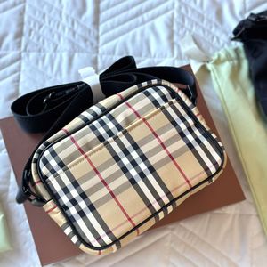 Modedesigner-Tasche für Jungen und Mädchen, universelles klassisches Gitter, für Reisen, Zuhause, Arbeit, sehr praktisch, Größe 22 x 15 cm, Kameratasche, handliche Umhängetasche