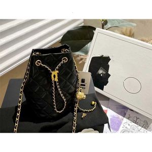 Designer Gold Neue Frauen Handtasche Ball Luxus -Taschen Kettenbeutel Schale Crossbody Schultertasche Mini Black Clutch Bag