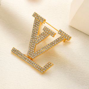 Designer Brooch Luxury Brand C-letter Pin Brooches Women Elegant Wedding Party Jewelry Accessories Loves Gifts