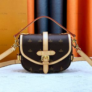 Designväska handväska högkvalitativ axelväskor mode crossbody väskor kvinnor mens läder sadel väska dam väska lyxväska