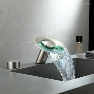 Rubinetti per lavandino del bagno Cascata Miscelatore acqua a LED 2 maniglie 3 fori Bacino in ottone massiccio Lavabo Vaso per lavabo Rubinetto per lavabo Nichel spazzolato