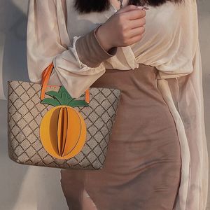 large capacity designer tote bag woman beach travel handbag cute fruit pattern woman shopping bags funny totes bag womens luxurys handbags new underarm clutch bag