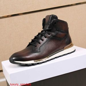Playoff Leather Sneaker Berluti Men's Casual Shoes Berlut's New Men's Calf Leather Patchwork High Top Casual Shoes Scritto Mönstrade brittiska casualskor HB26