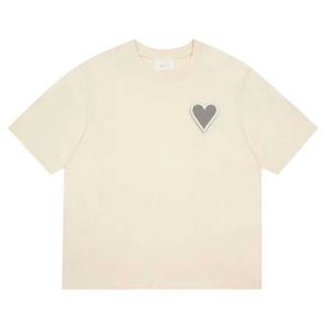 Designers Paris Shirit 2023SS Spring Classic Heart Solid Color Big Love Round Neck Kort ärm T-shirt för män och kvinnor UY21XM08