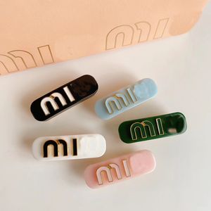 Designer Luxury M Letter Resin Enamel Letter Hairpin Edge Clip Candy Color Ladies Party Gift Wholesale