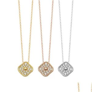 Pendanthalsband 2023 Brand Classic Crystal Pendant Necklace High-End Luxury Diamond Womens Four-Leaf Single Flower 18k Gold-Plated H DHJKC