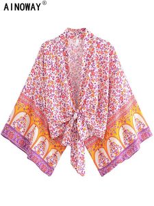 Zatuszowanie Boho kimono kardigan krótka szata kąpielowe stroje kąpielowe Kobiety różowe kwiatowe rękawy Batwing Rayon Bohemian Bikini Cover Ups Beachwear