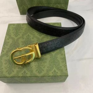 Cinture da uomo Cintura di lusso di design Cintura da donna in vera pelle Cinture di lusso con fibbia nera dorata liscia Cintura casual di moda Larghezza 3,8 cm Cintura Ceintures Pelle bovina