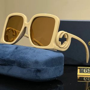 2024 Designer Brille Geschenkbox Mode Luxusmarke Sonnenbrille Ersatzlinsen Charme Unisex Model Travel Beach Regenschirm