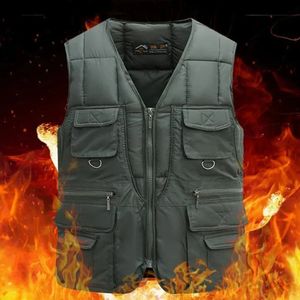 Classic MultiPocket Men's Padded Vest Winter Warm Sleeveless Coat Tactical Jacket for Men Solid Lightweight Male Waistcoat 240109